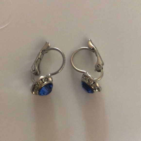 earrings - Picture 2 of 2